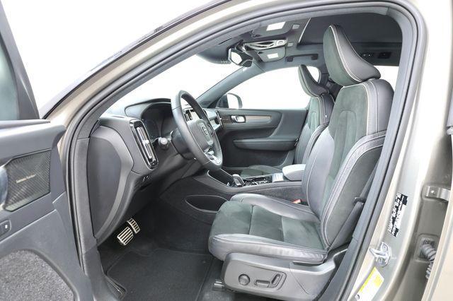 used 2022 Volvo XC40 car, priced at $25,990