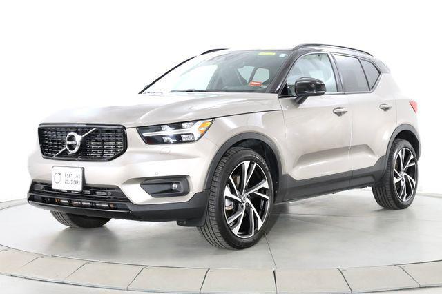 used 2022 Volvo XC40 car, priced at $25,990