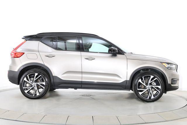 used 2022 Volvo XC40 car, priced at $25,990