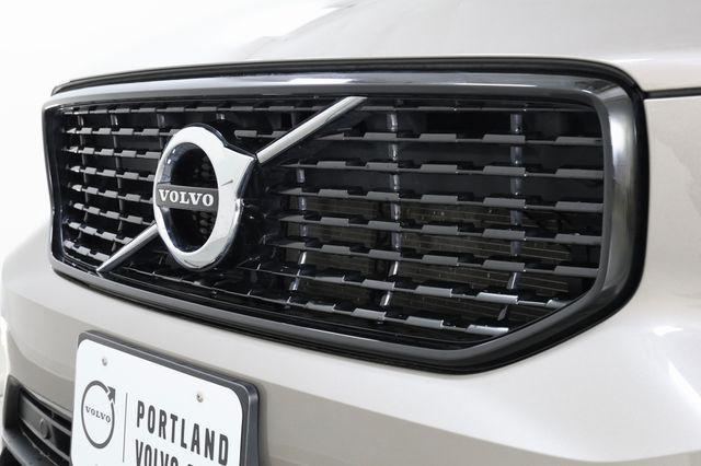 used 2022 Volvo XC40 car, priced at $25,990