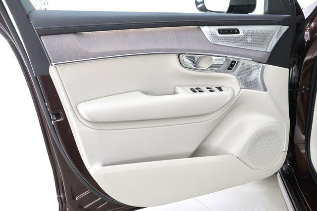 new 2026 Volvo XC90 Plug-In Hybrid car, priced at $88,405