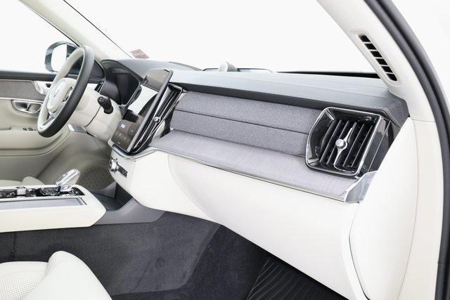 new 2026 Volvo XC90 car, priced at $77,850