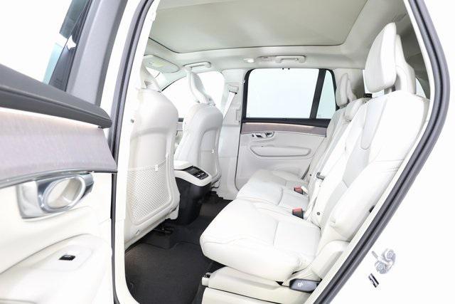 new 2026 Volvo XC90 car, priced at $71,245