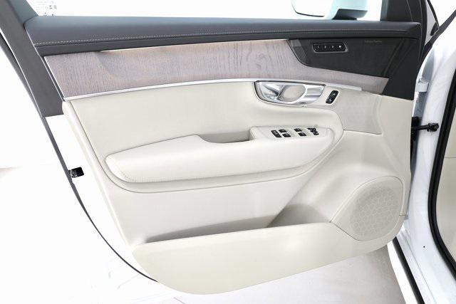 new 2026 Volvo XC90 car, priced at $71,245