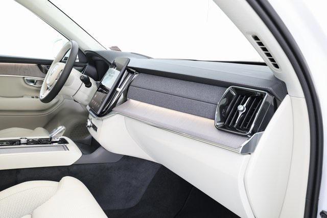 new 2026 Volvo XC90 car, priced at $71,245