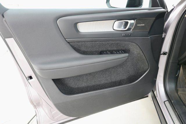 new 2026 Volvo XC40 car, priced at $49,960