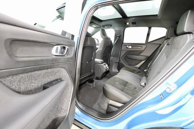 used 2025 Volvo XC40 car, priced at $31,390