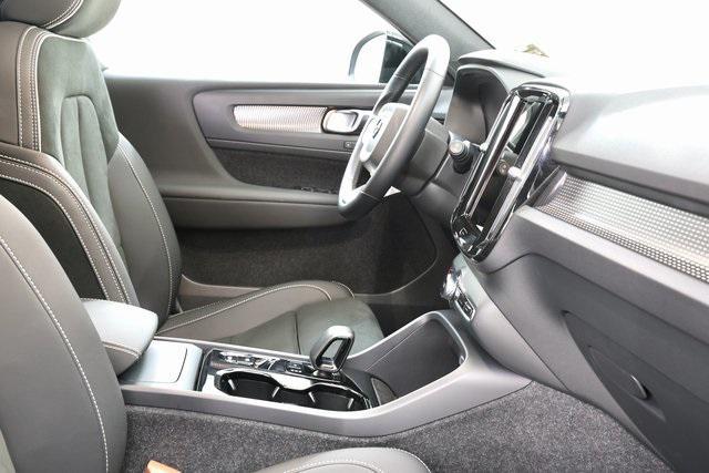 used 2025 Volvo XC40 car, priced at $31,390
