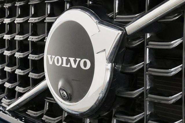 used 2025 Volvo XC40 car, priced at $31,390