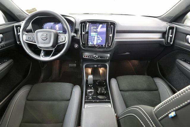 used 2025 Volvo XC40 car, priced at $31,390