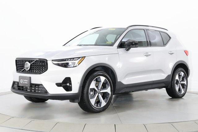 used 2025 Volvo XC40 car, priced at $31,990