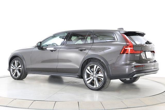 used 2025 Volvo V60 Cross Country car, priced at $39,990