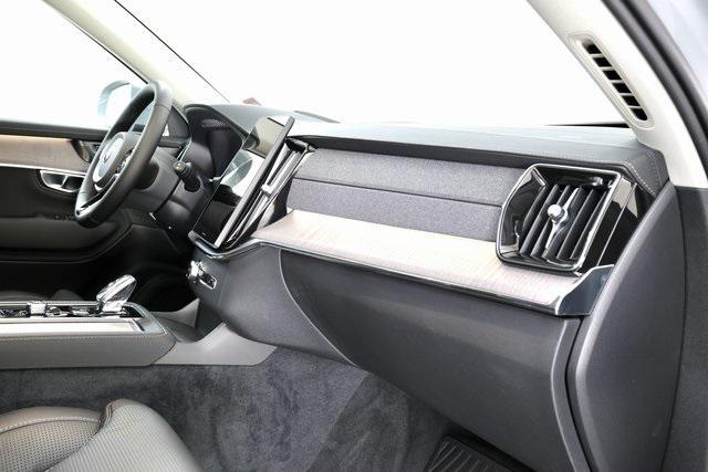 new 2026 Volvo XC90 car, priced at $71,655