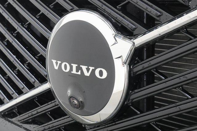 new 2026 Volvo XC60 car, priced at $56,105