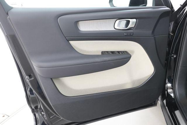 used 2025 Volvo XC40 car, priced at $32,990