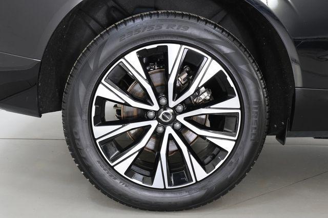 used 2025 Volvo XC60 car, priced at $37,689