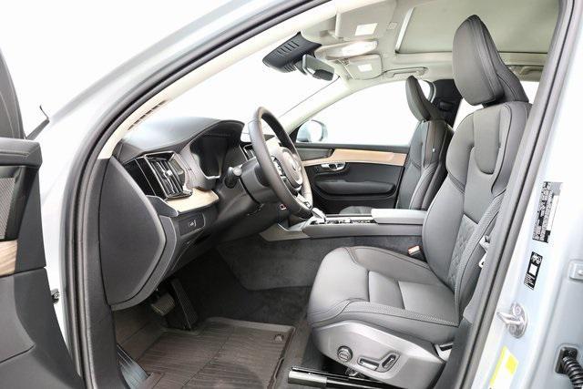 new 2026 Volvo XC90 car, priced at $68,825