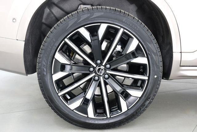 new 2026 Volvo XC90 car, priced at $69,905