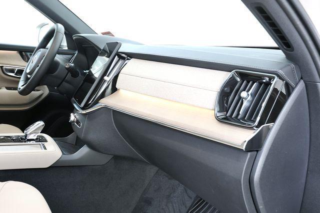 new 2026 Volvo XC90 car, priced at $69,905