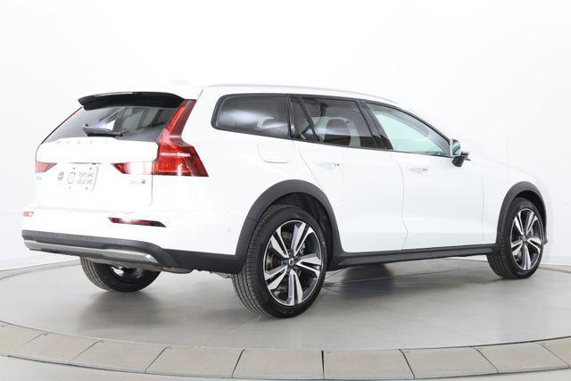 new 2026 Volvo V60 Cross Country car, priced at $55,805