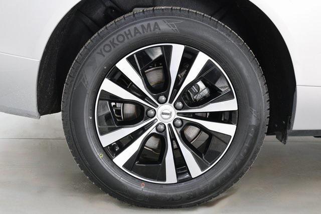 used 2025 Volvo XC60 car, priced at $33,990