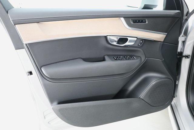 used 2025 Volvo XC90 car, priced at $48,990