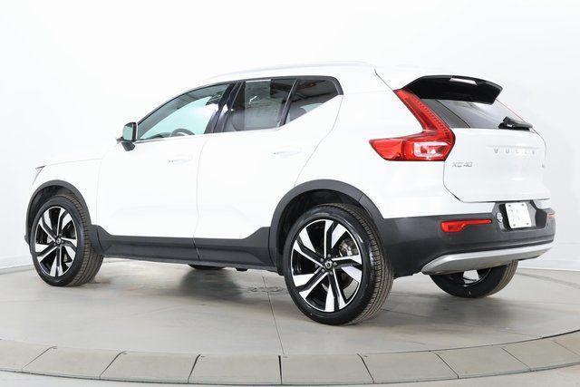 used 2025 Volvo XC40 car, priced at $28,990