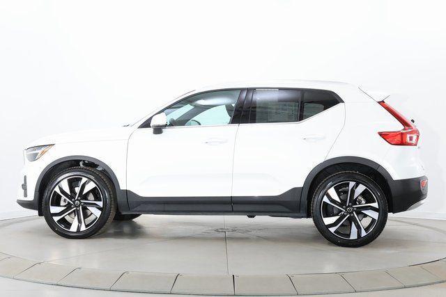 used 2025 Volvo XC40 car, priced at $28,990
