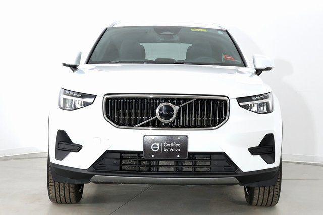 used 2025 Volvo XC40 car, priced at $28,990