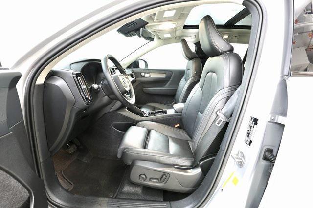 used 2025 Volvo XC40 car, priced at $31,490