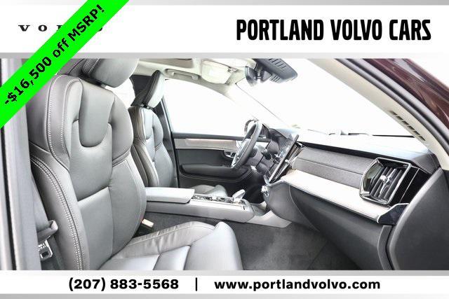 new 2025 Volvo XC90 car, priced at $60,085