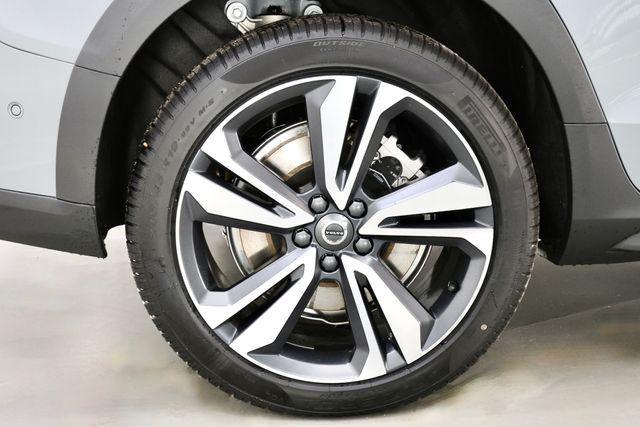 new 2026 Volvo V60 Cross Country car, priced at $52,144