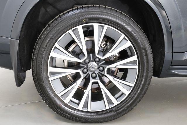 used 2022 Volvo XC90 car, priced at $33,990
