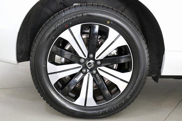 used 2023 Volvo XC60 Recharge Plug-In Hybrid car, priced at $36,990