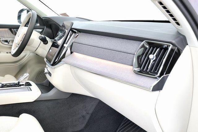 new 2026 Volvo XC90 Plug-In Hybrid car, priced at $85,630