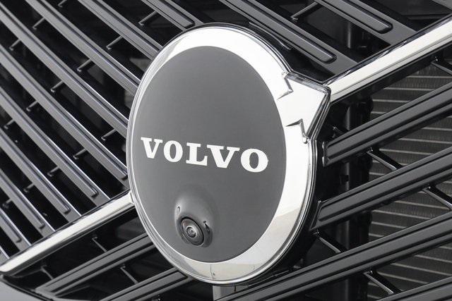 new 2026 Volvo XC60 car, priced at $56,035