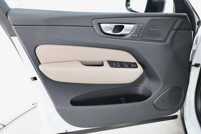 new 2026 Volvo XC60 car, priced at $56,035