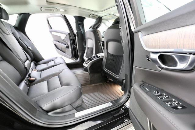 new 2025 Volvo S90 car, priced at $53,135