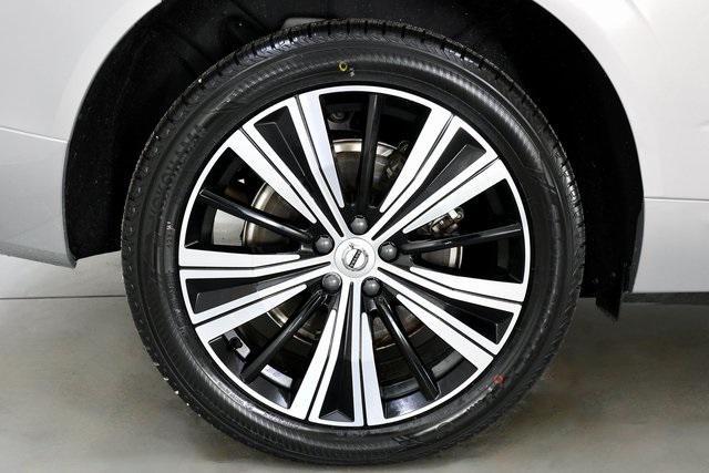 used 2023 Volvo XC60 Recharge Plug-In Hybrid car, priced at $41,990