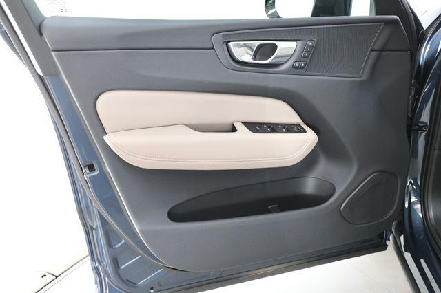 new 2026 Volvo XC60 car, priced at $55,270