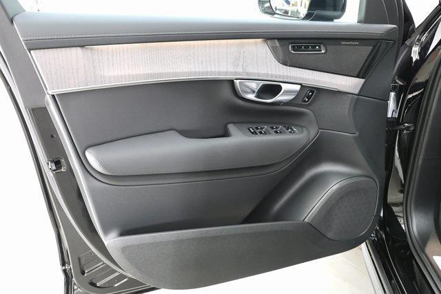 new 2026 Volvo XC90 car, priced at $71,655