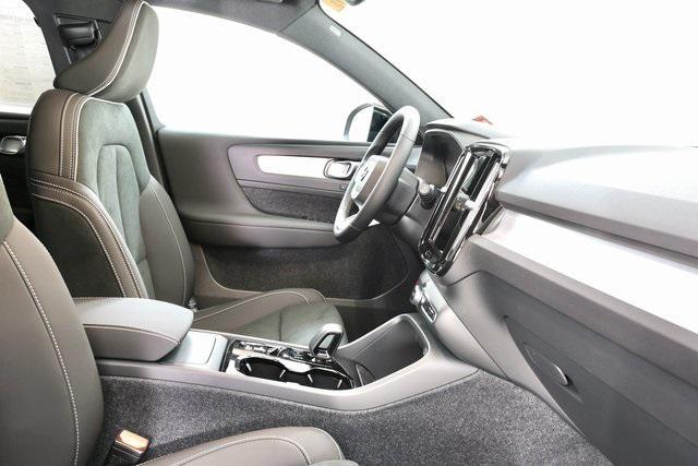new 2026 Volvo XC40 car, priced at $55,070