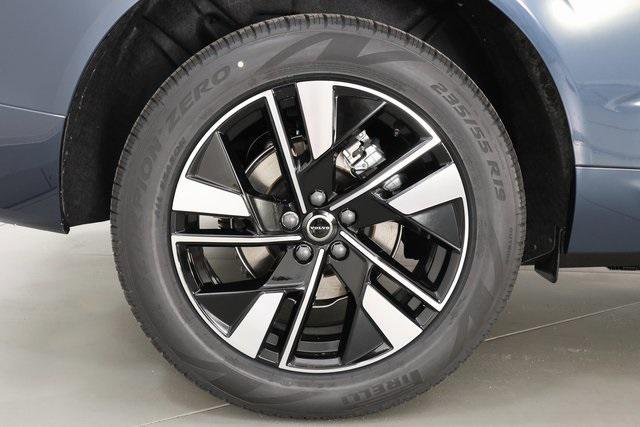 new 2026 Volvo XC60 car, priced at $56,360
