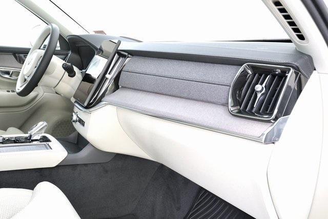 new 2026 Volvo XC90 car, priced at $71,770