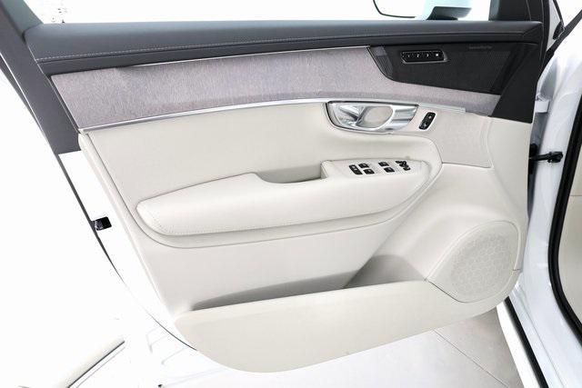 new 2026 Volvo XC90 car, priced at $71,770