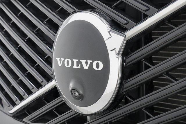 new 2026 Volvo XC60 Plug-In Hybrid car, priced at $66,905