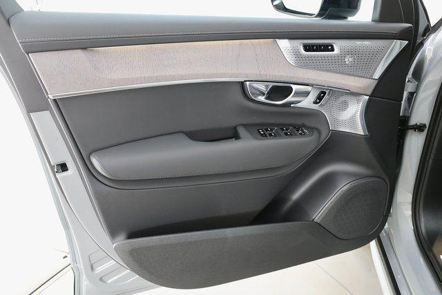 new 2026 Volvo XC90 car, priced at $76,855