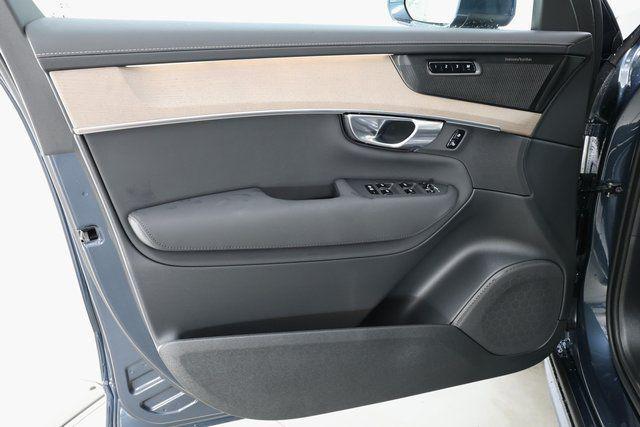 new 2026 Volvo XC90 car, priced at $60,030