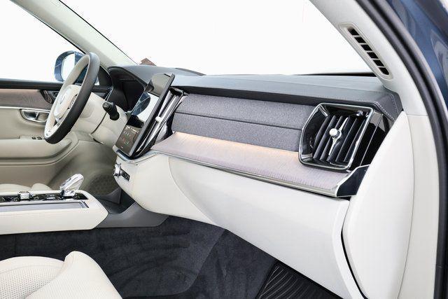 new 2026 Volvo XC90 Plug-In Hybrid car, priced at $83,625