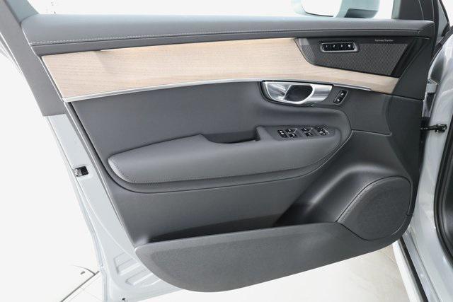 new 2026 Volvo XC90 Plug-In Hybrid car, priced at $79,875